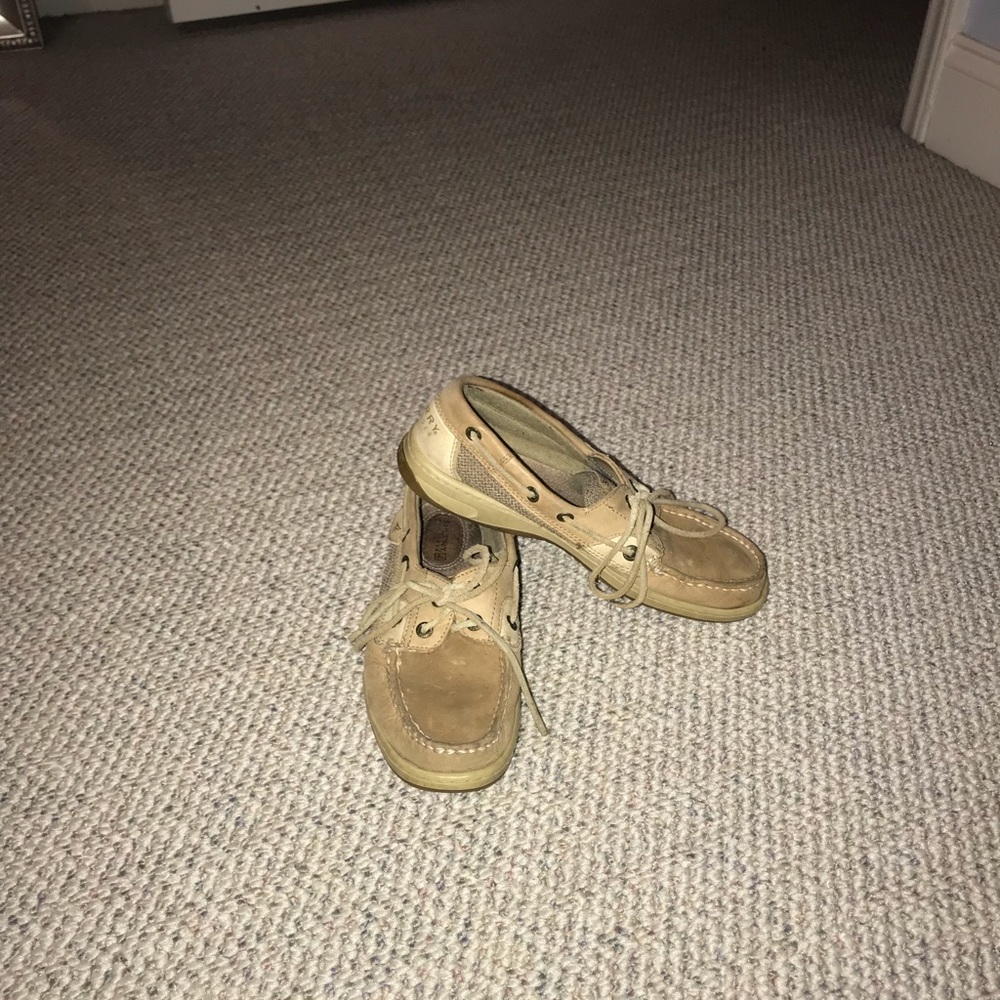 USED SPERRY’S